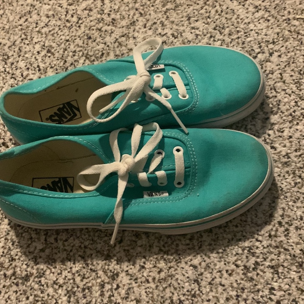 Vans - Picture 2 of 3